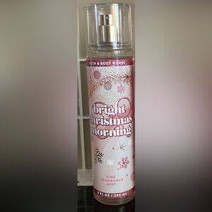 NWT gently used Bath & body works fine fragrance mist